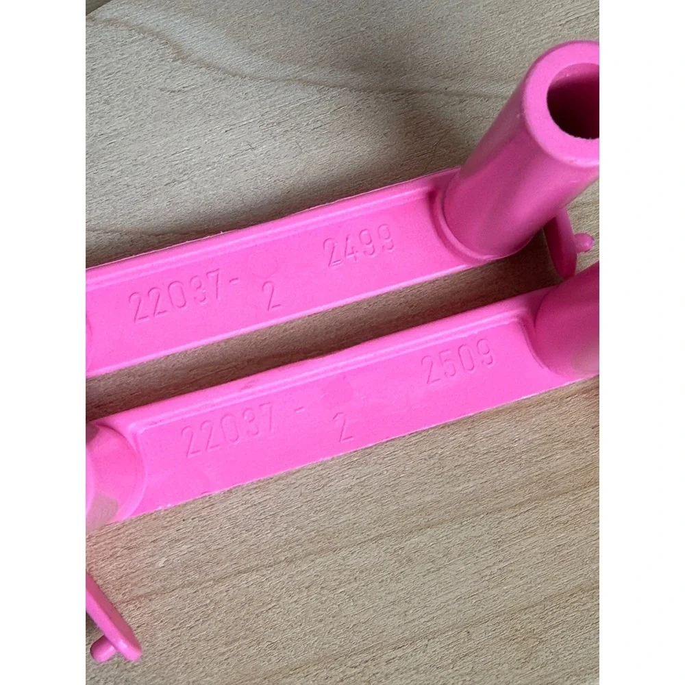Vintage Barbie Kelly Pop Up Playhouse Replacement Table Legs Pink Mattel 22037-2